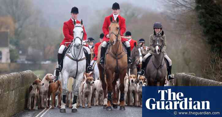 Foxhunting carries on with impunity, says former police chief