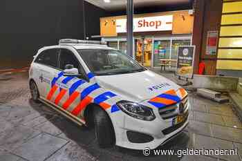 Man overvalt tankstation in Eindhoven en bedreigt medewerker neer te steken