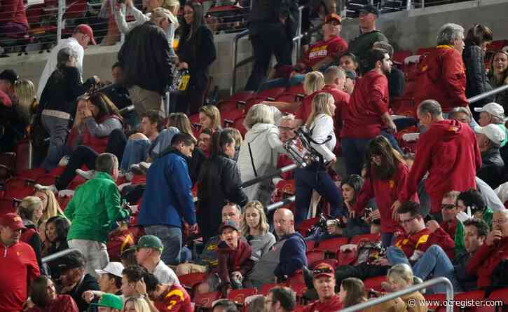 USC players see Holiday Bowl as impetus to regain fans