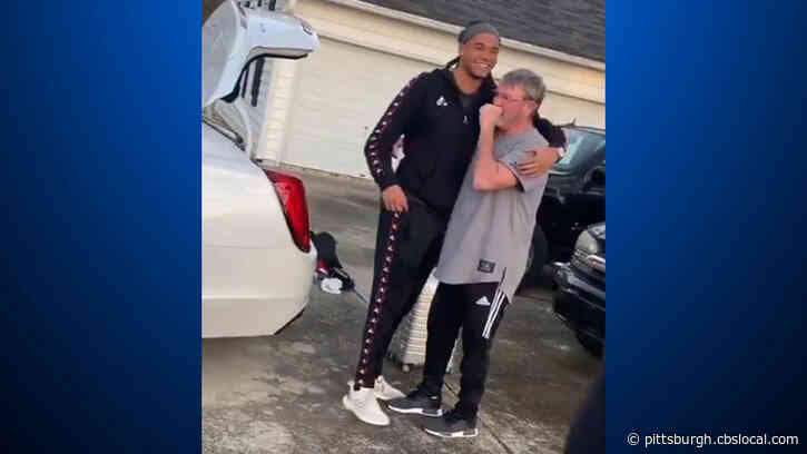 Pittsburgh Pirates Pitcher Chris Archer Shares Emotional Video Of Him Surprising His Parents With Cars For Christmas