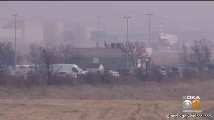 Fog Dampers The Christmas Spirit At Pittsburgh International Airport