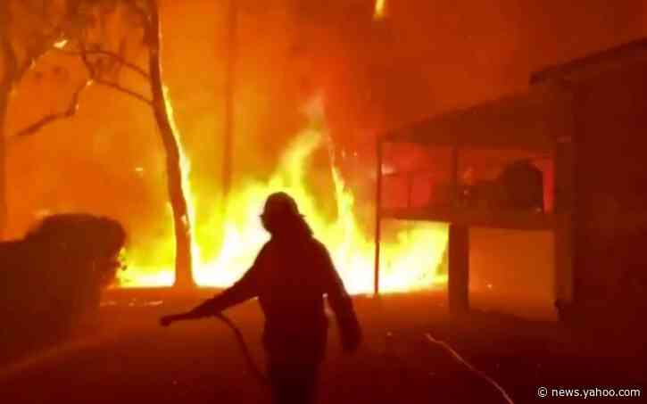 Australia braces for second heatwave as wildfires continue to rage