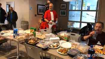 'The real meaning of Christmas': Deer Lake, N.L., residents rally to feed stranded plane passengers