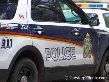 Man charged after report of gun in Saskatoon apartment building