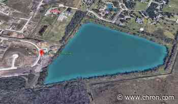 Man drowns trying to save pet in Friendswood lake