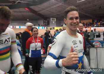 Harrie Lavreysen imponeert in finale keirin, goud voor Büchli en Bos