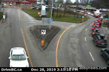 Drivers suffering from long waits at border crossings into U.S.