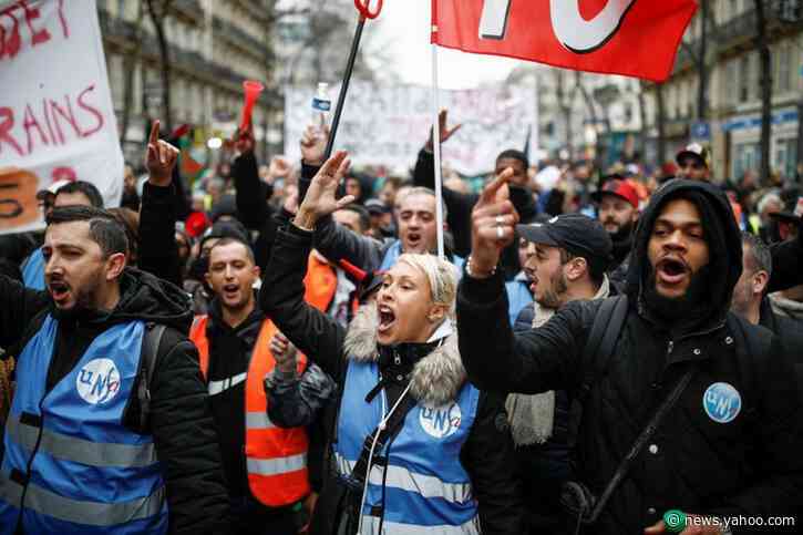 Scuffles break out in Paris as pensions protesters, 'yellow vests' march