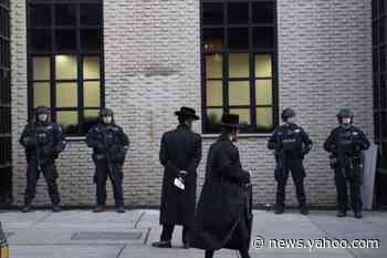 Woman charged with hate crime amid NYC anti-Semitic attacks