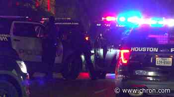 Man arrested after SWAT team standoff inside Houston pawn shop