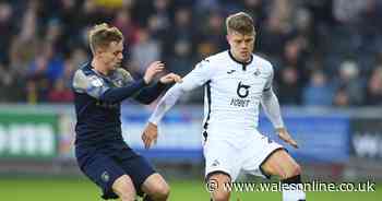 The uninspiring Swansea City player ratings as defender has really tough time but one man keeps his head