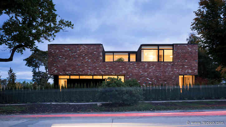 Campos Studio arranges Vancouver home around three-storey "toy chest"