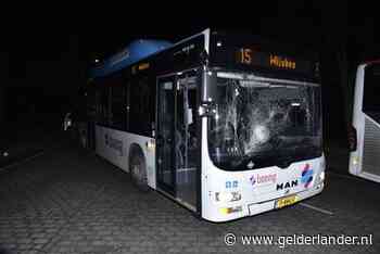 Pizzabezorger rijdt op allereerste werkdag frontaal tegen bus aan in Nijmegen