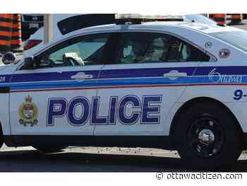 Ottawa police officers seize two handguns during traffic stop near Hunt Club Road