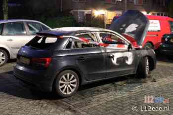 Geparkeerde auto uitgebrand in de wijk Rietkampen Ede