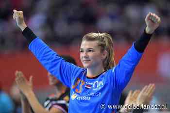 Handbalster Tess Wester ten huwelijk gevraagd: ‘I said yes!’
