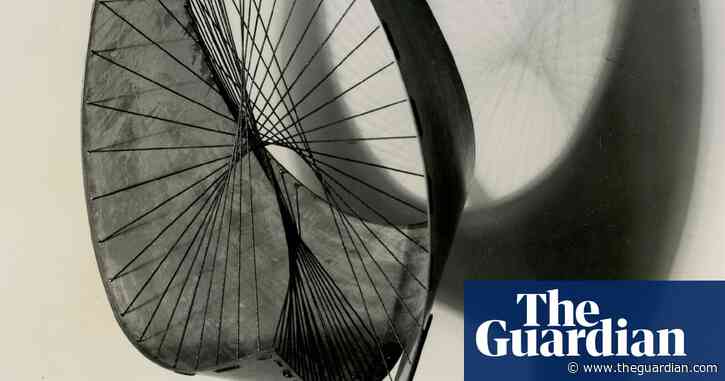 Hepworth sculpture among three modernist works given to nation