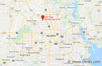 Man found fatally wounded in parking lot of NW Houston apartment complex