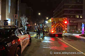 Woman dies after barricading herself in burning suite in Victoria