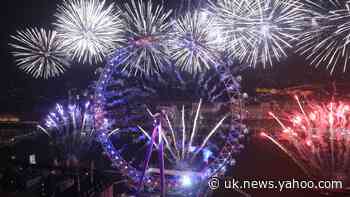 London kicks off the roaring 20s with football anthems as UK marks new year