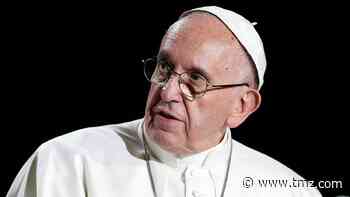 Pope Francis Angrily Pulls Away from Woman Who Clutched His Arm