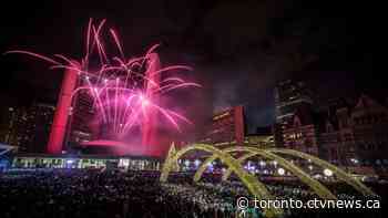 ‘Happy New Year’: Thousands ring in 2020 at Nathan Phillips Square