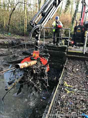 St Peter's Way gets visit from Environment Agency to clear river