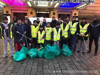 Youth group clean town centre on New Year's Day
