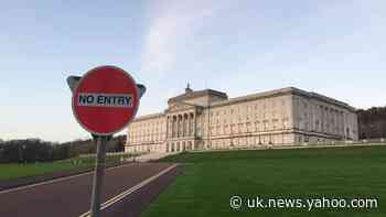 Simon Coveney urges all sides in Stormont talks to show generosity