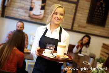 Straatarme Danielle krijgt megafooi van 2020: ‘Mijn kinderen hebben nu een toekomst‘