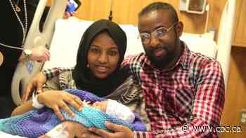 Toronto's first 2020 baby arrives seconds after midnight
