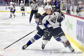 VIDEO: Giants three-game streak ends on Langley ice New Year’s Day