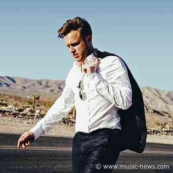 Olly Murs has hailed his girlfriend Amelia Tank an 'amazing woman'