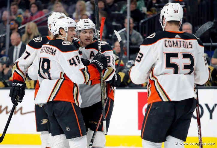 Ducks coach Dallas Eakins has high expectations at season’s midway point