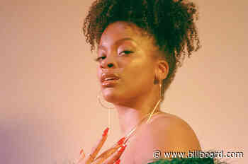 Ari Lennox Asks Trolls Why They're 'So Comfortable Tearing Down Black Women'