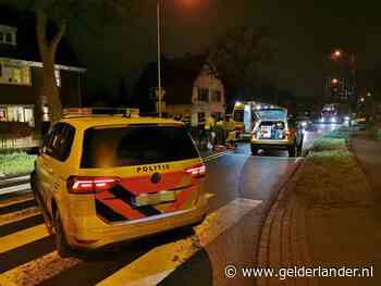 Voetgangster gewond bij aanrijding met auto, hondje dood