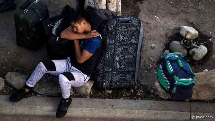 U.S. starts sending asylum seekers across Arizona border, back to Nogales