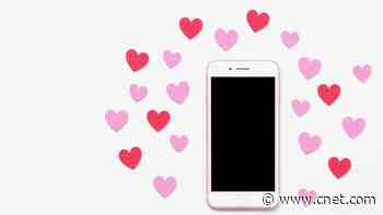 Dating Sunday: How to get ready for online dating's busiest day of the year     - CNET