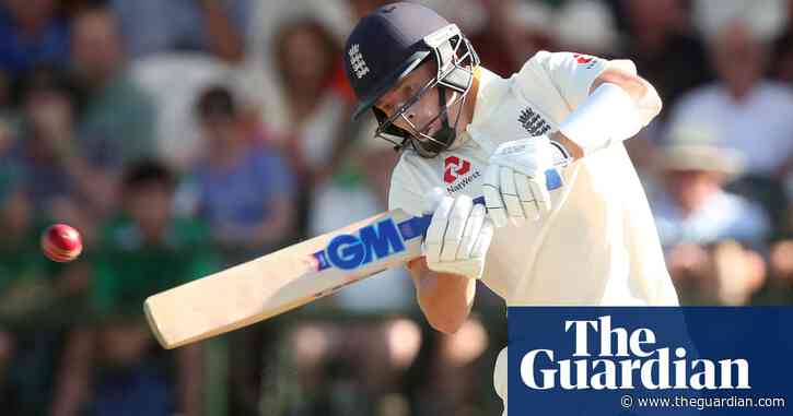 Ollie Pope delivers solitary shaft of light for sorry England in second Test