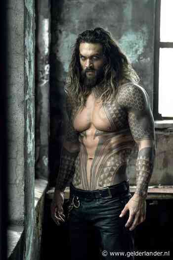 Aquaman, Batman, Catwoman en Jon Snow reiken Golden Globes uit