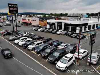 Annual sales of Canadian light vehicles fall for first time in decade: Des Rosiers