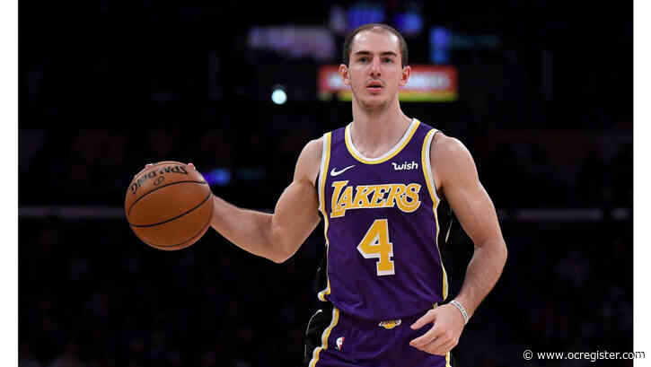 Lakers’ Alex Caruso misses Pelicans game with lingering calf tightness