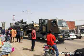 Hundreds flee fearing Boko Haram after Chad army leaves Nigeria