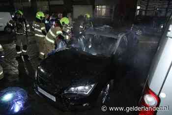 Auto voor tweede maal in brand aan Heggerankstraat in Arnhem, politie gaat uit van brandstichting