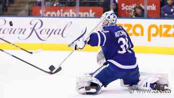 Hutchinson posts shutout as Leafs defeat Islanders