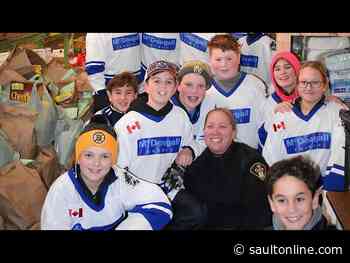 Pee Wee Hockey Team Hopes To Win $100,000 With Good Deeds Video
