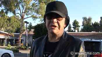 Gene Simmons Defends Putting Ice In His Cereal, Shows How It's Done