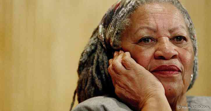 Leonard Pitts: This is the Year of Reading Women