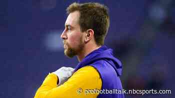 Vikings turn the ball over early, Saints take lead