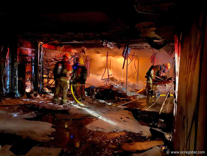 Fire damages building at closed Bracken Bird Farm in Redlands